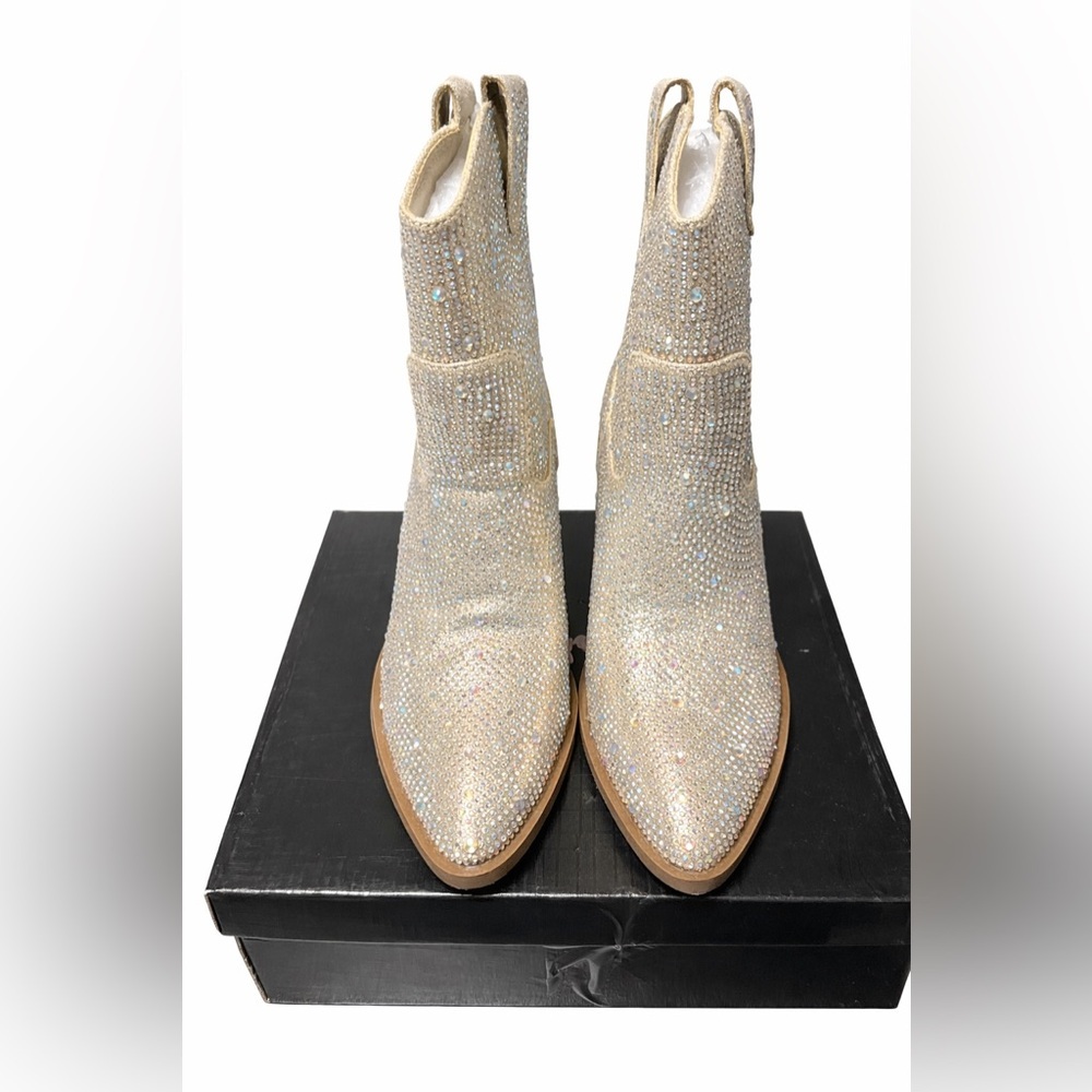 Champagne Rhinestone Western Style Ankle Boots Size 7.5 New In Box - Picture 2 of 5